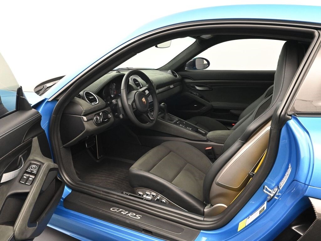 2025 Porsche Cayman GT4 RS photo 4