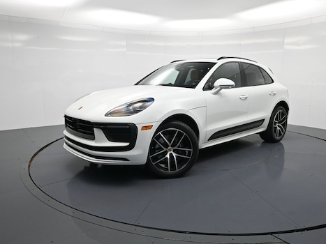 2026 Porsche Macan SUV