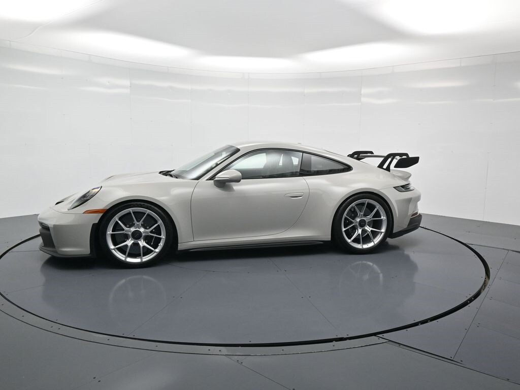 2024 Porsche 911 GT3 photo 2