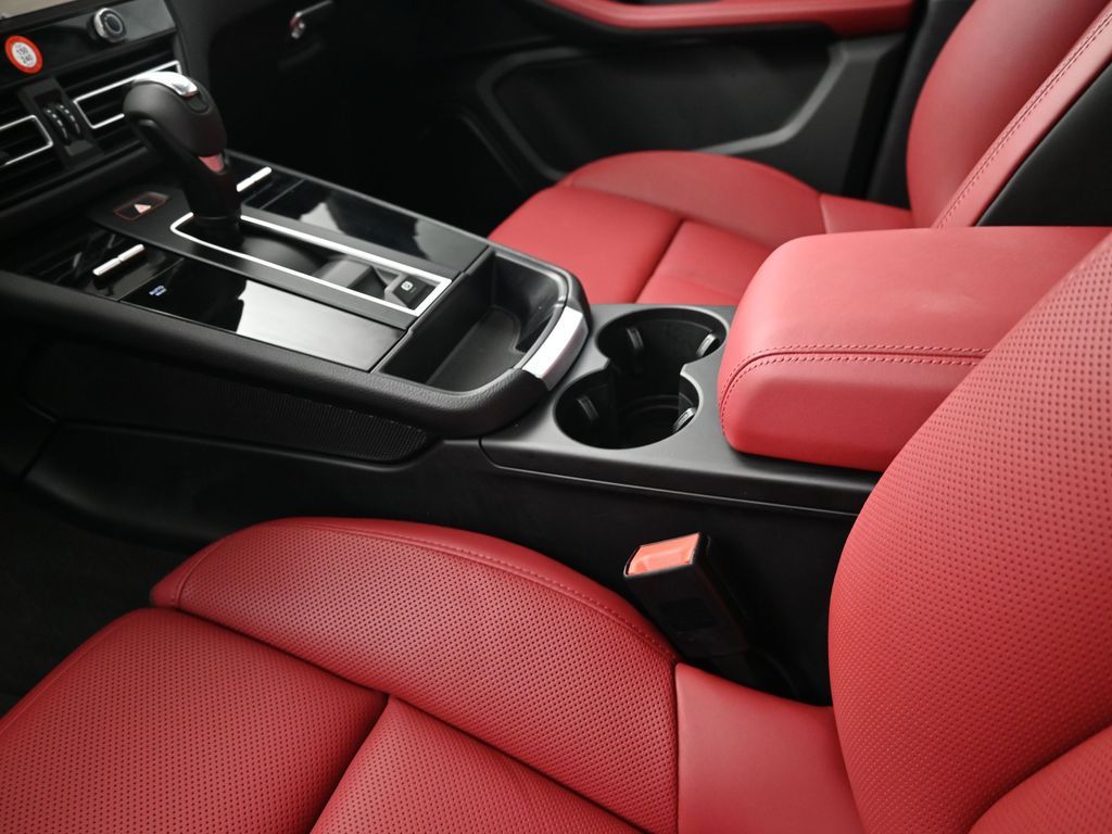 2026 Porsche Macan Base - Photo 22