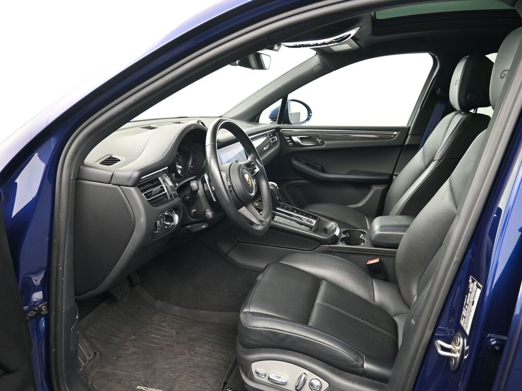 2023 Porsche Macan GTS photo 4