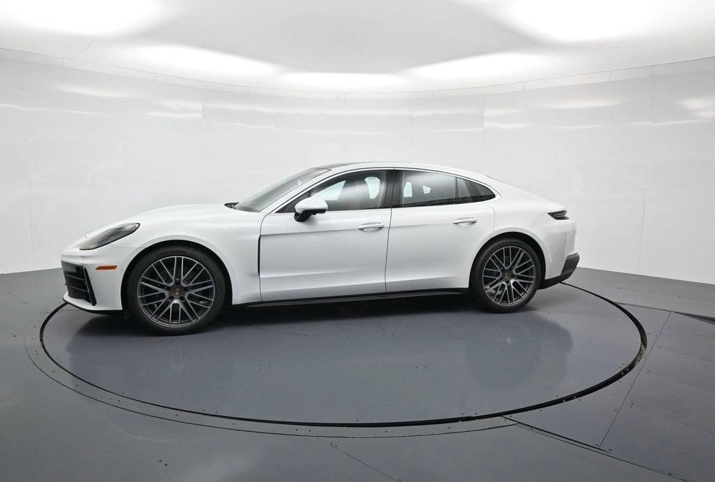 2025 Porsche Panamera 4 photo 2
