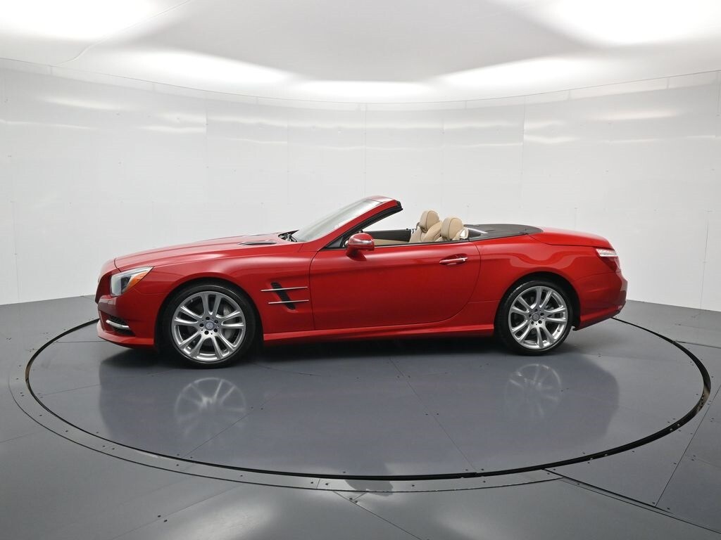 2015 Mercedes Benz SL 400 photo 2