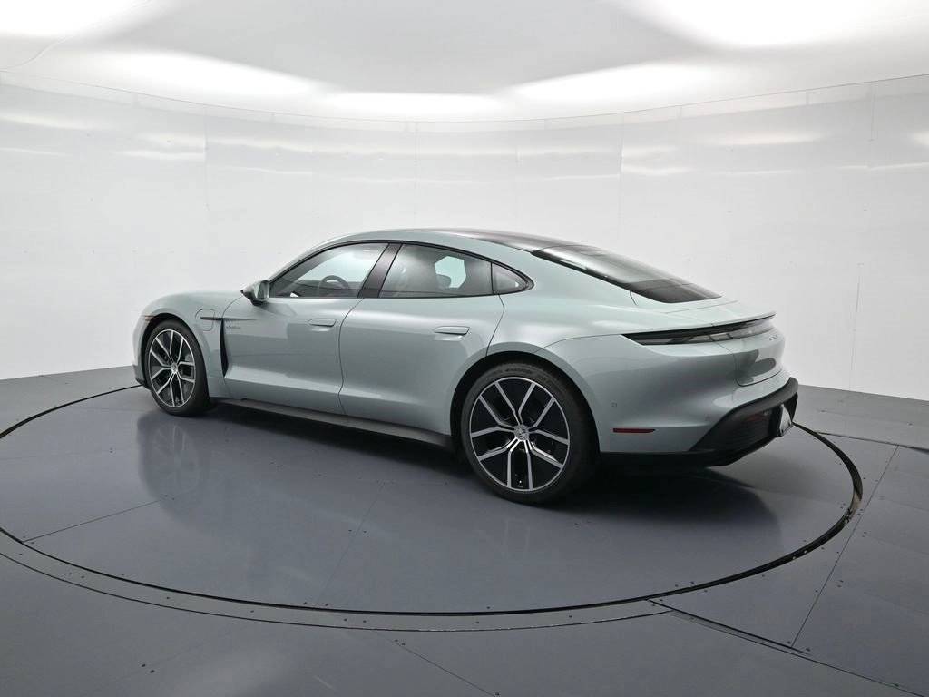 2025 Porsche Taycan 4 photo 3