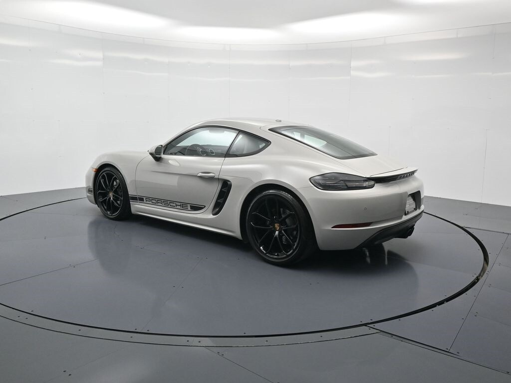2025 Porsche Cayman photo 2