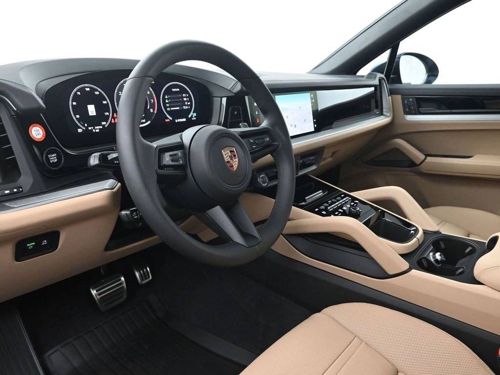 2026 Porsche Cayenne S E-Hybrid Coupe photo 4