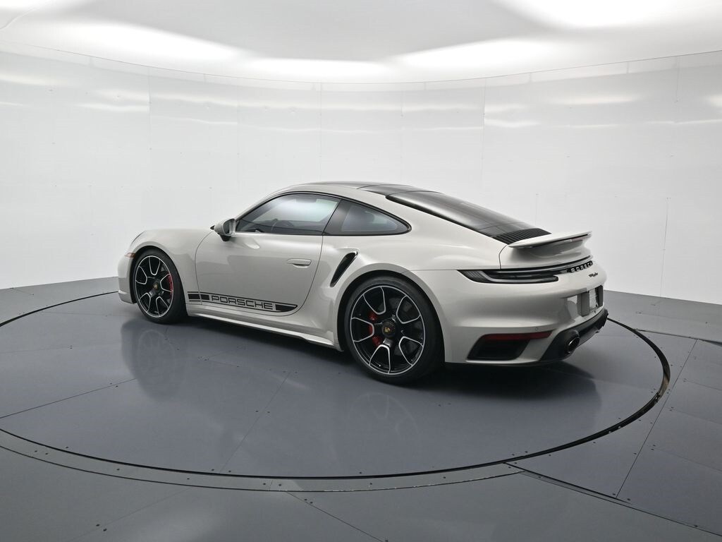 2021 Porsche 911 Turbo photo 3
