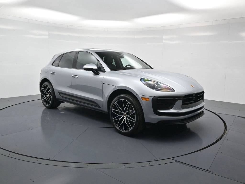 2025 Porsche Macan Base - Photo 28