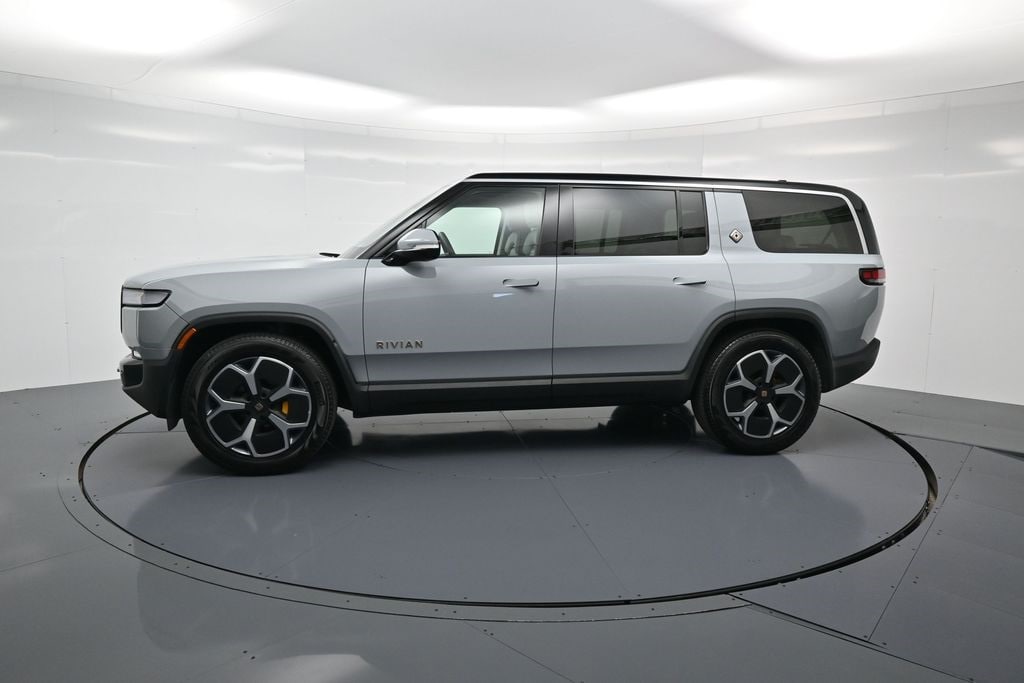 Used 2023 Rivian R1S Adventure with VIN 7PDSGABA1PN027780 for sale in Naples, FL