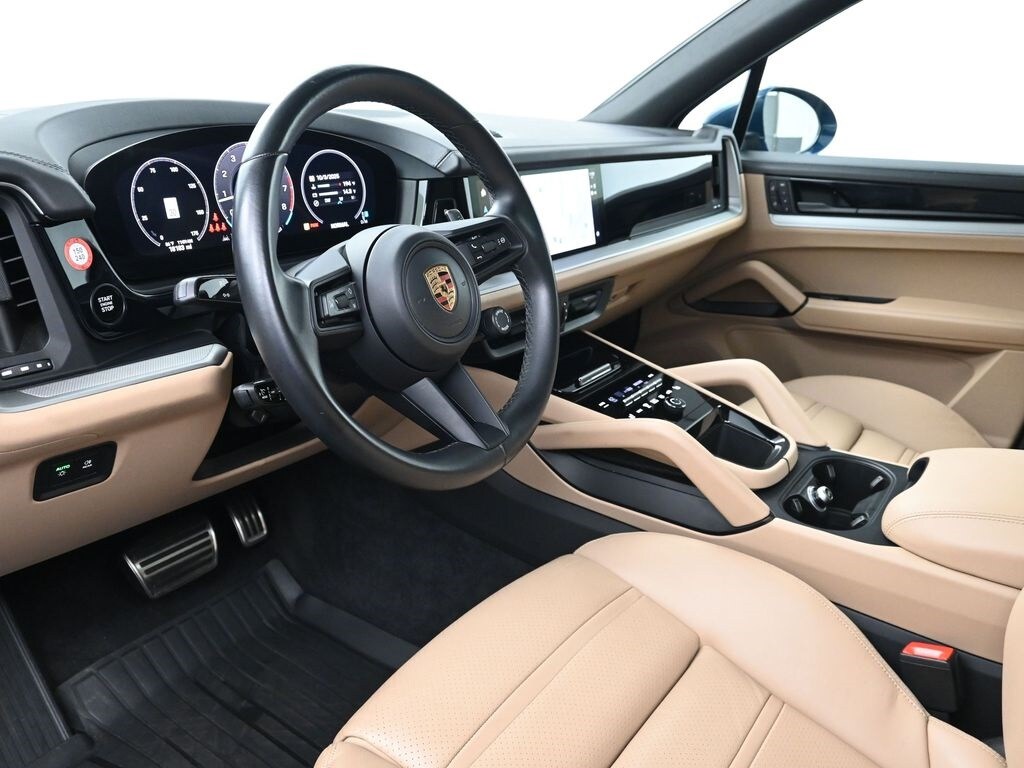 2024 Porsche Cayenne photo 4