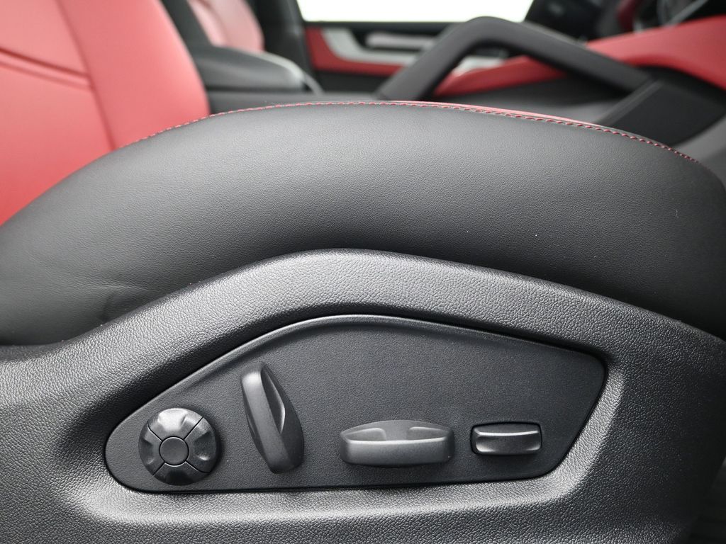 2026 Porsche Cayenne Coup Base - Photo 15