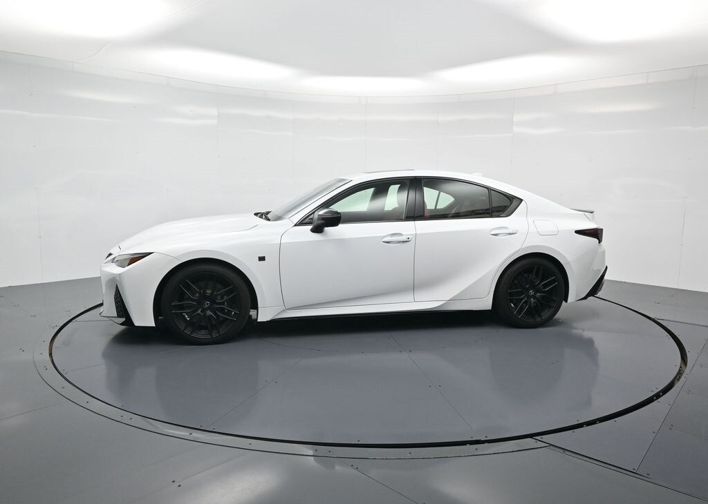 2024 Lexus IS 500 F SPORT Performance photo 2