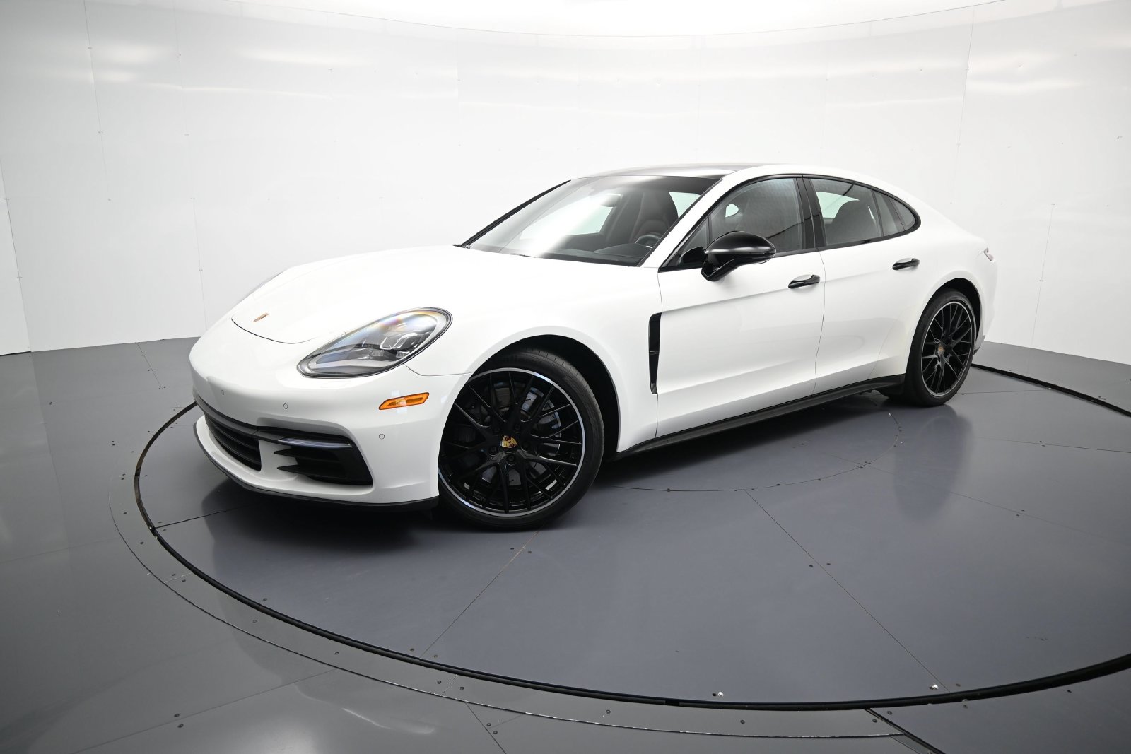 2020 Porsche Panamera