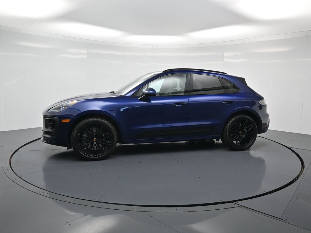 2023 Porsche Macan GTS photo 2