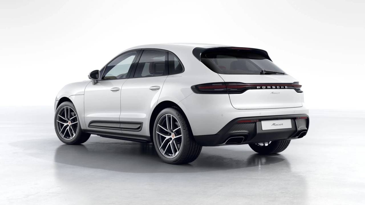 2026 Porsche Macan T photo 3