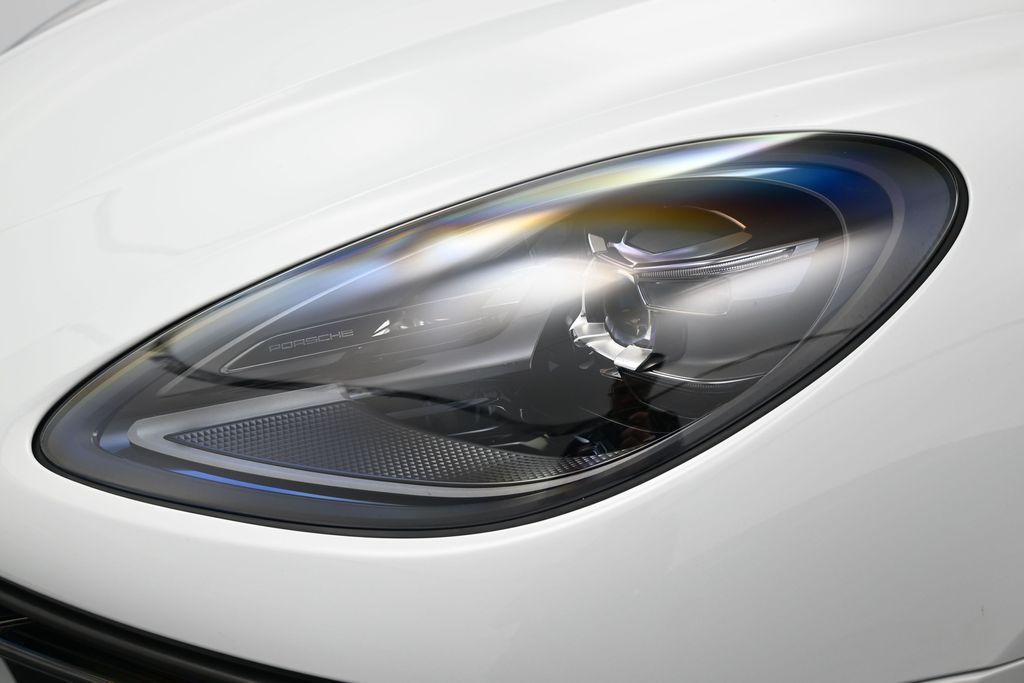 2026 Porsche Macan S - Photo 36