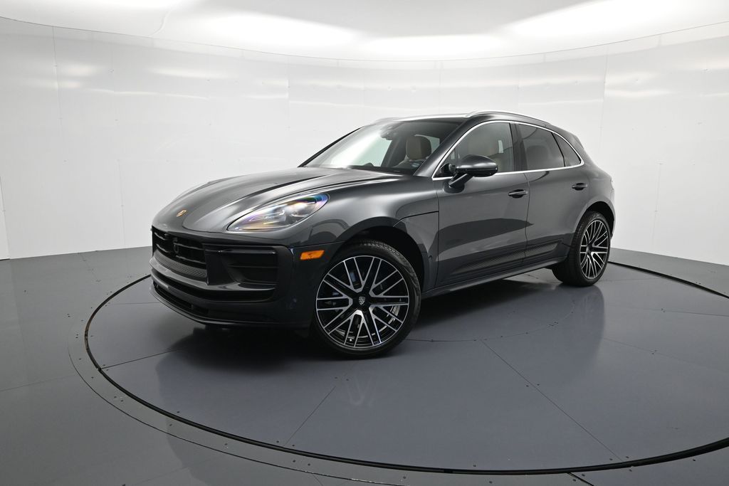 2026 Porsche Macan