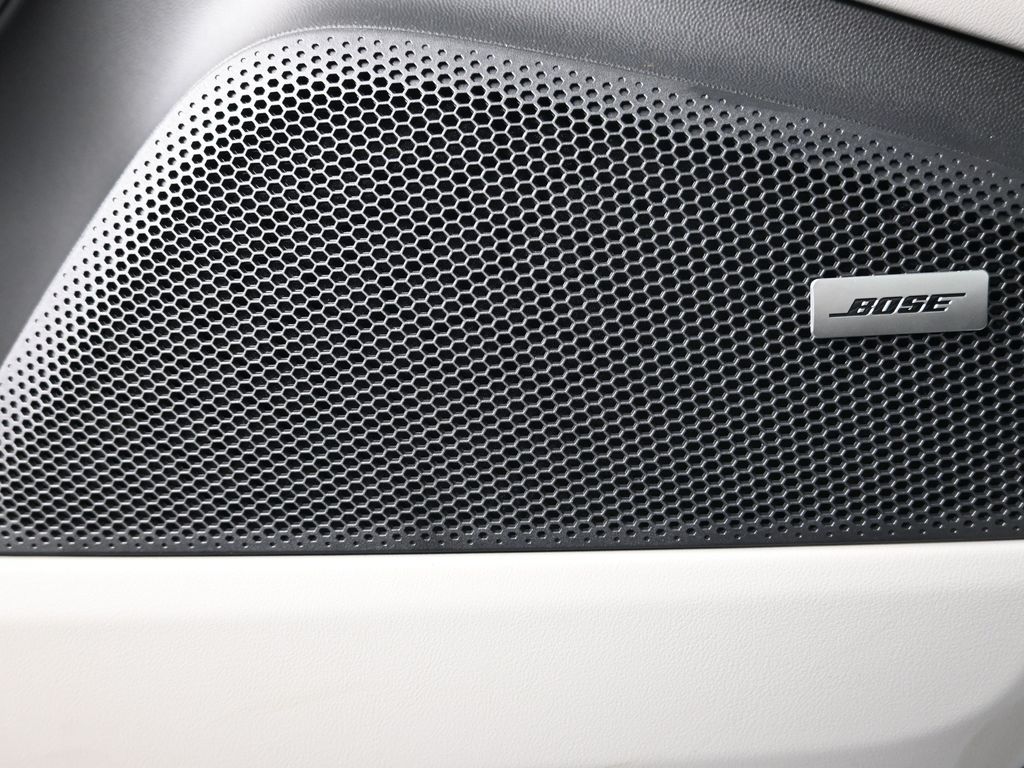 2026 Porsche Macan Base - Photo 17