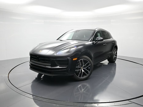 2025 Porsche Macan SUV