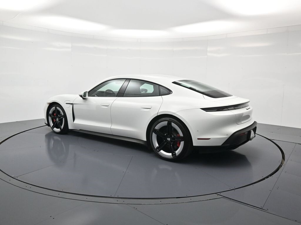 2025 Porsche Taycan 4S photo 3