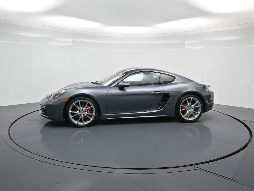 2025 Porsche Cayman S photo 2