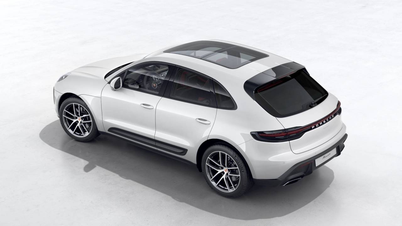 2026 Porsche Macan T photo 4
