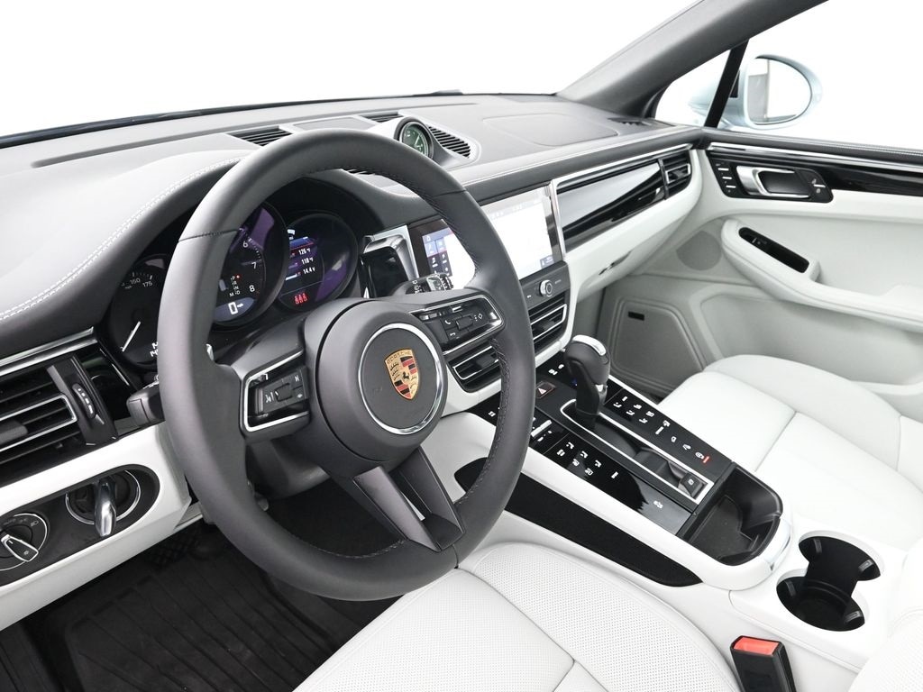Certified 2025 Porsche Macan  SUV