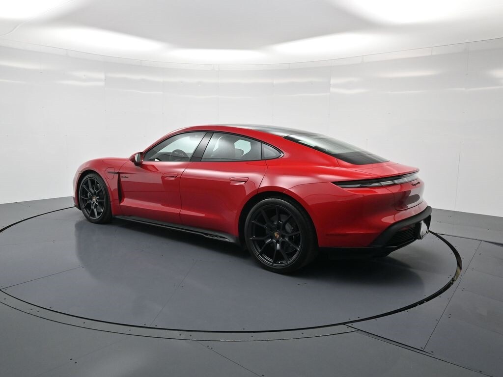 2025 Porsche Taycan GTS photo 3