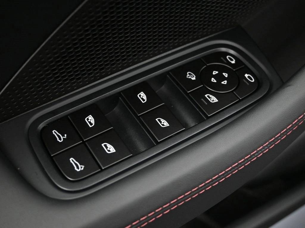 2026 Porsche Panamera Base - Photo 21