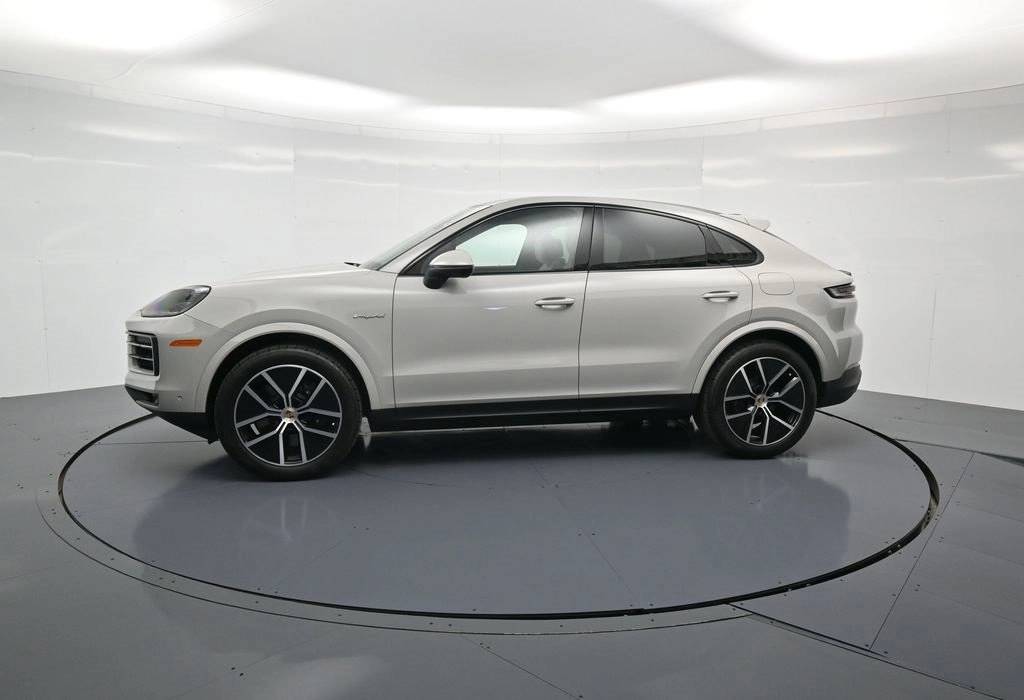 2025 Porsche Cayenne E-Hybrid Coupe photo 2