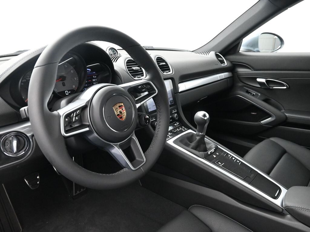 2025 Porsche Cayman S photo 4