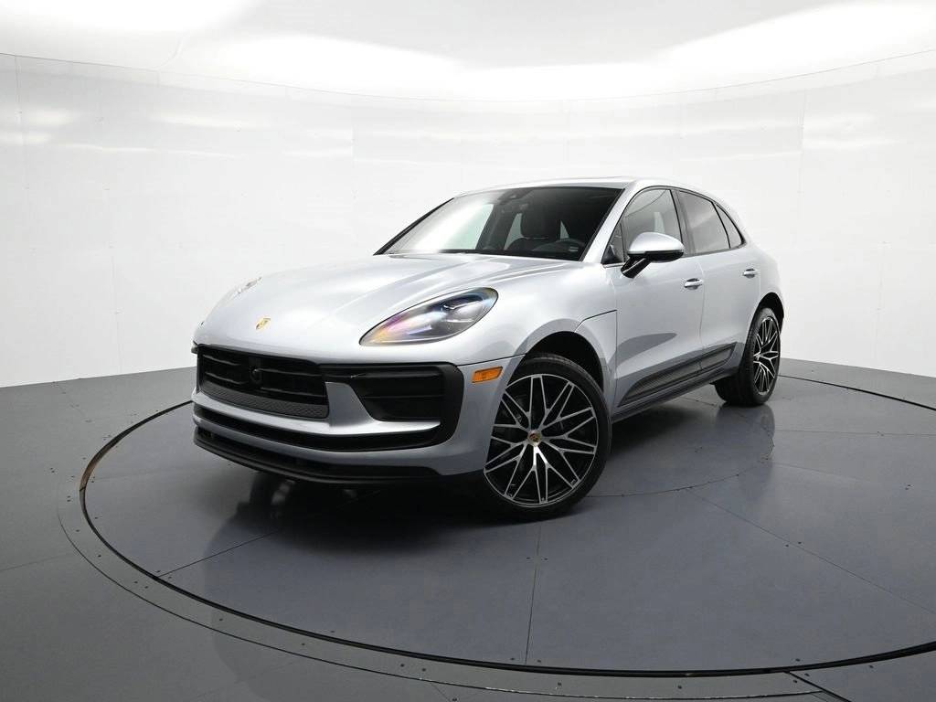 2025 Porsche Macan