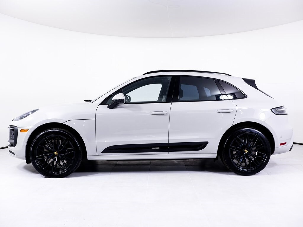 2024 Porsche Macan GTS photo 2