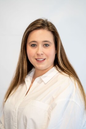 Staff member Emily Drake from ID_a9c9e33509c6