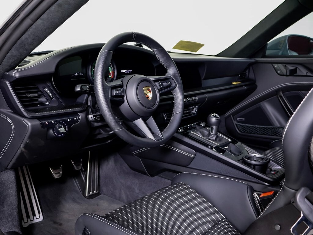 2024 Porsche 911 S/T photo 4