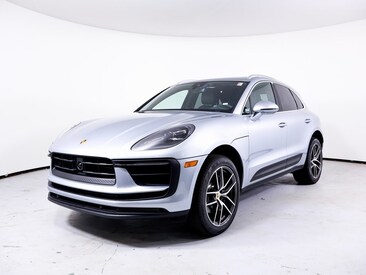 2025 Porsche Macan SUV