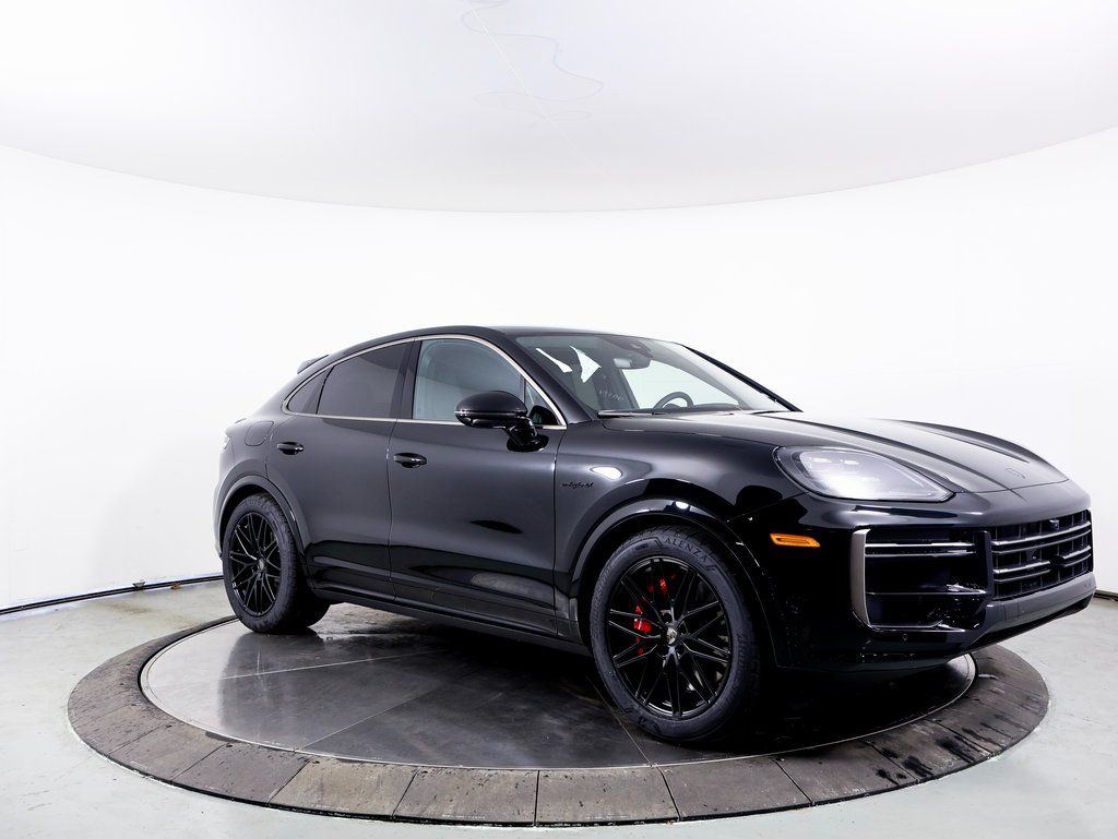 2025 Porsche Cayenne Coup Turbo E-Hybrid - Photo 27