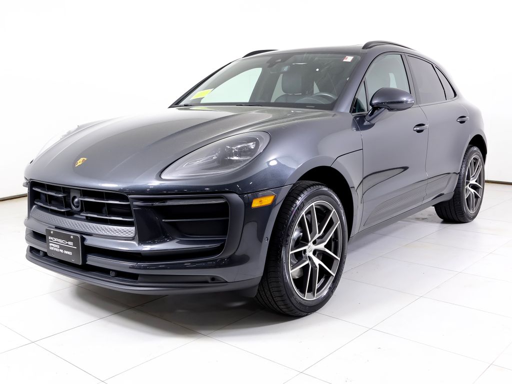 2023 Porsche Macan -'s photo