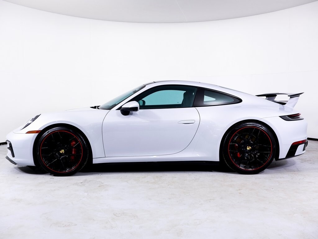 2024 Porsche 911 S photo 2