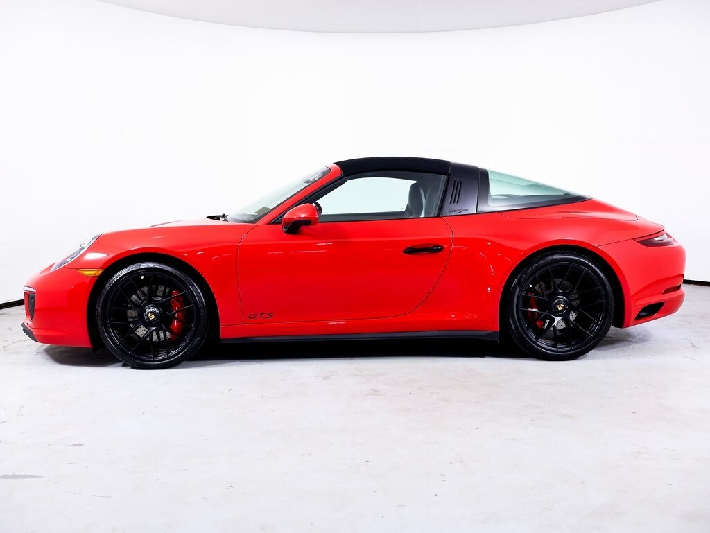 2019 Porsche 911 Targa 4 GTS photo 2