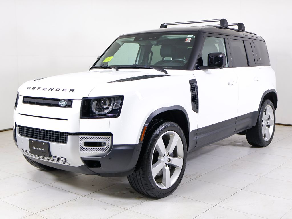 2024 Land Rover Defender 110 S P400's photo
