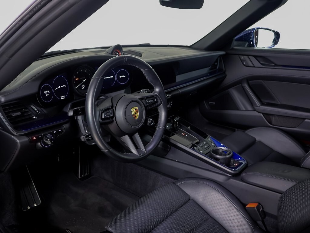 2023 Porsche 911 GTS photo 4