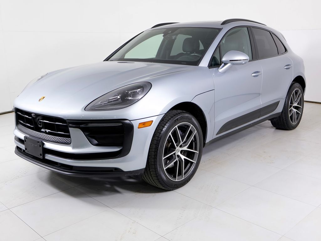 2024 Porsche Macan Base