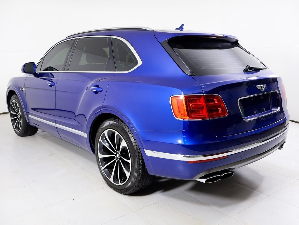 2019 Bentley Bentayga V8 photo 3