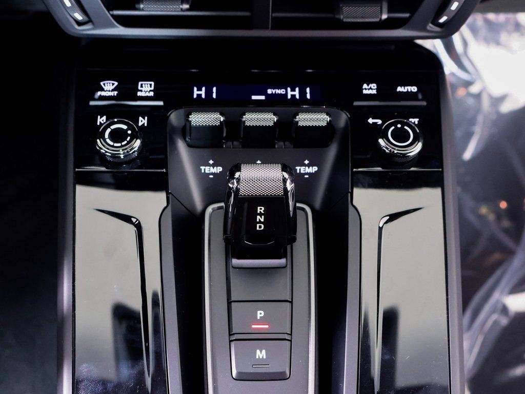 2026 Porsche 911 GTS - Photo 16