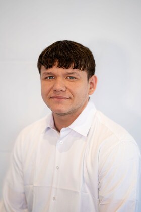 Staff member Michael Tabares from ID_a9c9e33509c6