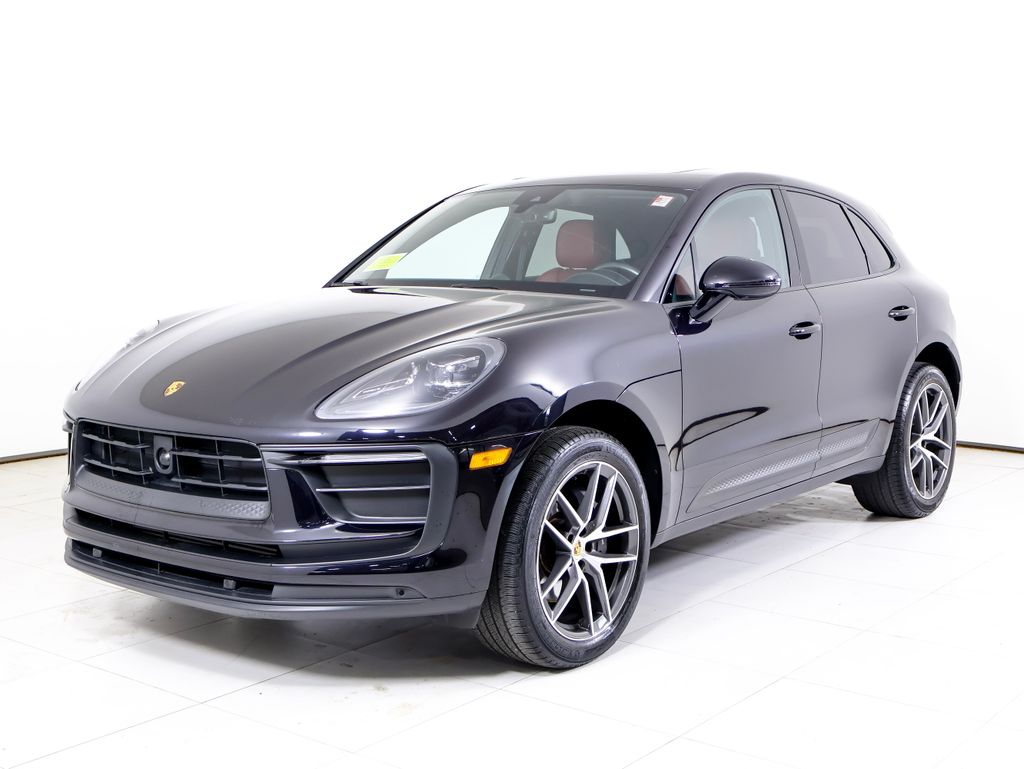 2023 Porsche Macan -'s photo