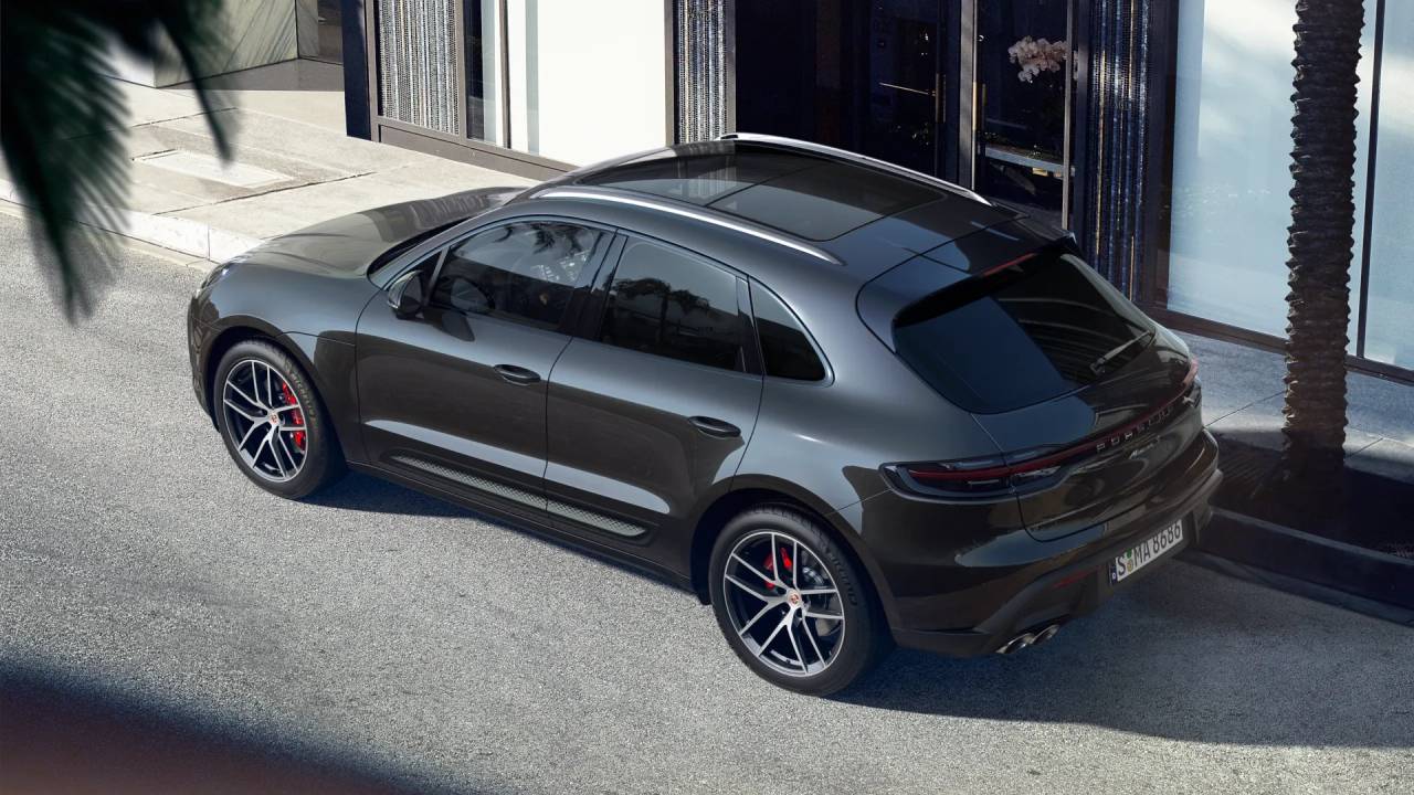 2025 Porsche Macan S photo 4