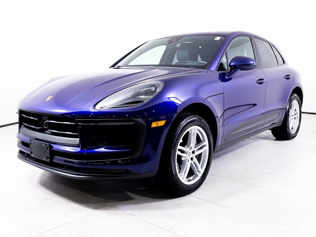 2025 Porsche Macan