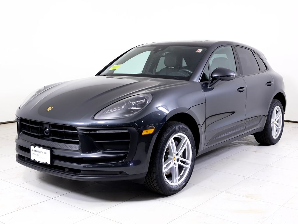 2024 Porsche Macan Base